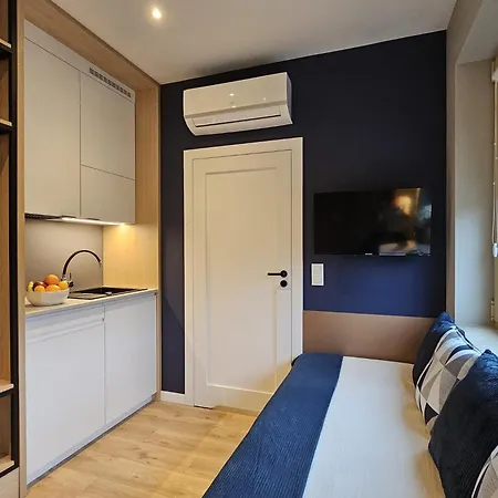 מלון דירות Evmerol 3*